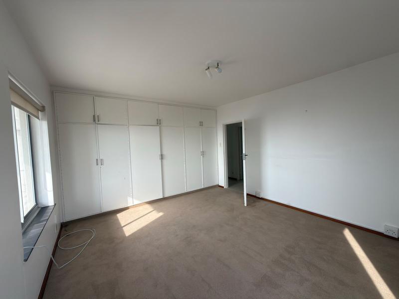 To Let 2 Bedroom Property for Rent in Bantry Bay Western Cape